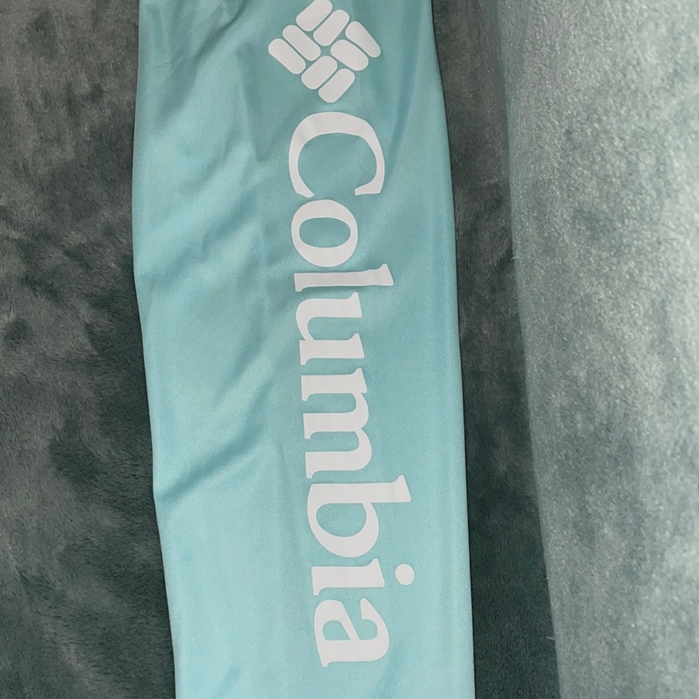 NWOT Columbia sportswear company woman’s pullover.  Size L - Picture 3 of 7